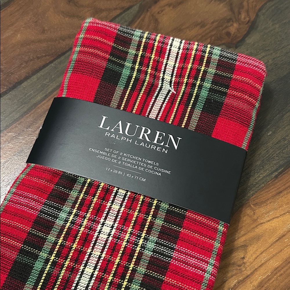 NWT Lauren Ralph Lauren Christmas Set of 2 Holiday Tartan Plaid Kitchen Towels